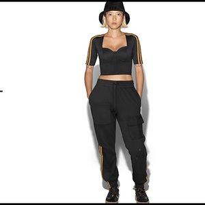 IVY PARK DRIP 2.0 black and gold cargo pants